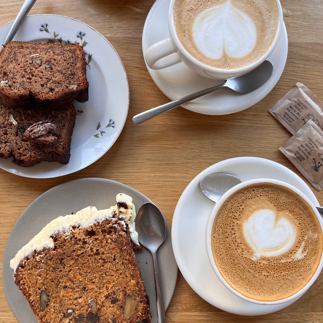 Les 5 Marches - café cantine 1
